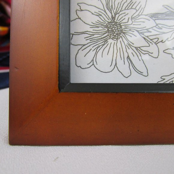 Maple Wood Photo Frame 2.5 x 3.5 by Prinz - Picture 4 of 9